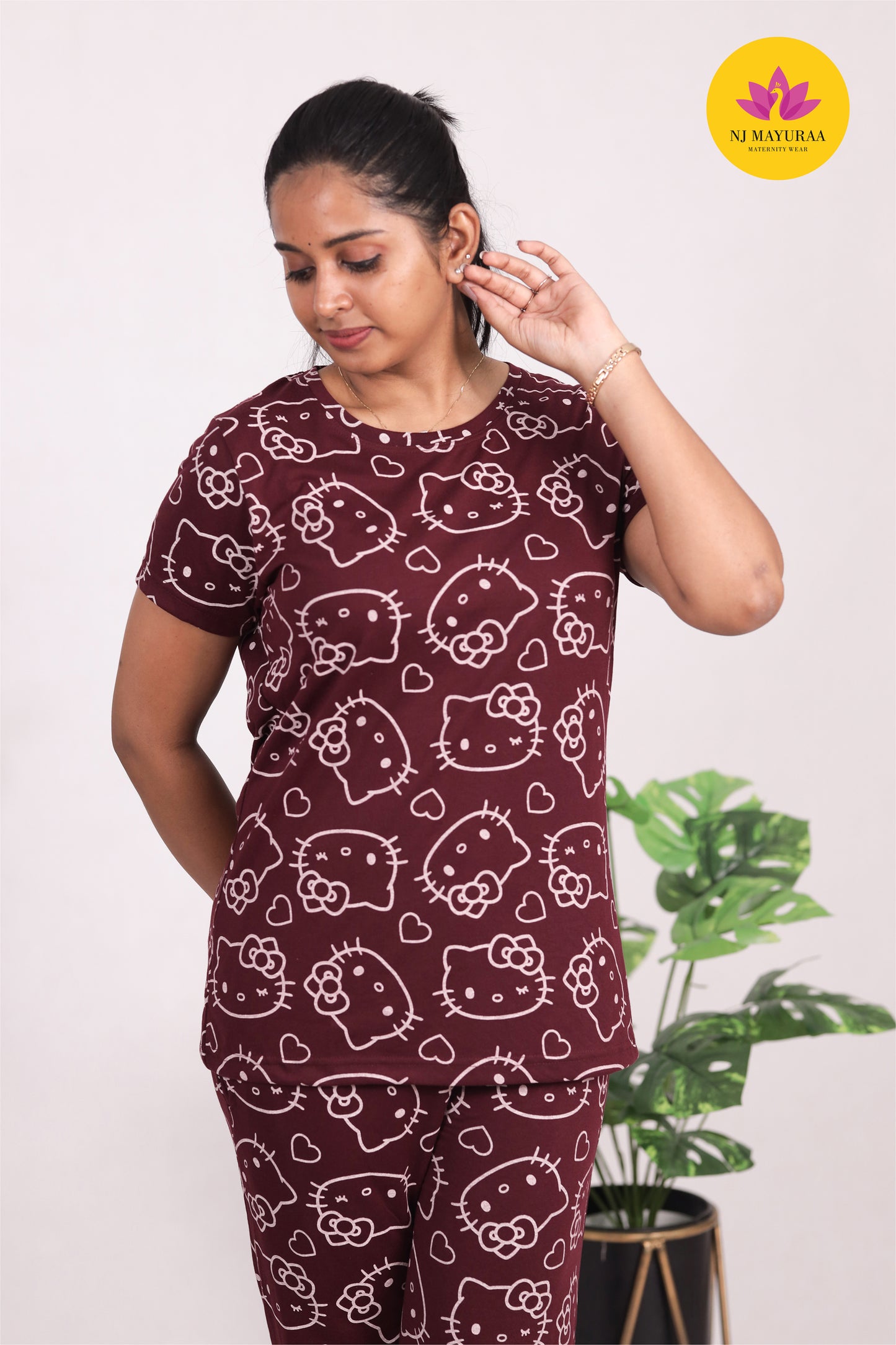SRIDHA 35 -LADIES PAJAMA SET ( WITH POCKET WITH ROPE ADJUSTMENT)