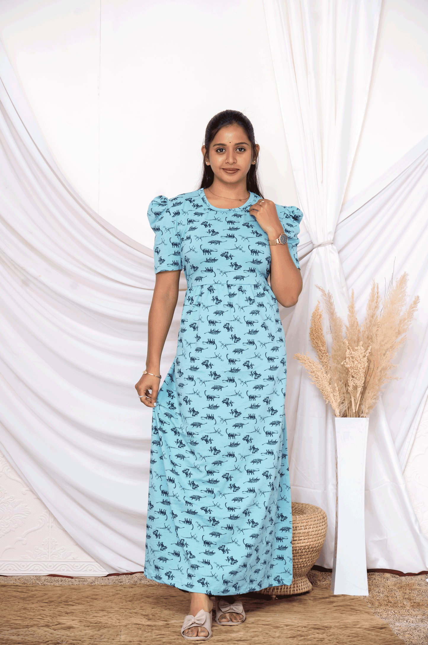 LAKSHMIKANTA-CAUSAL NON FEEDING WEAR NORMAL SLEEVE