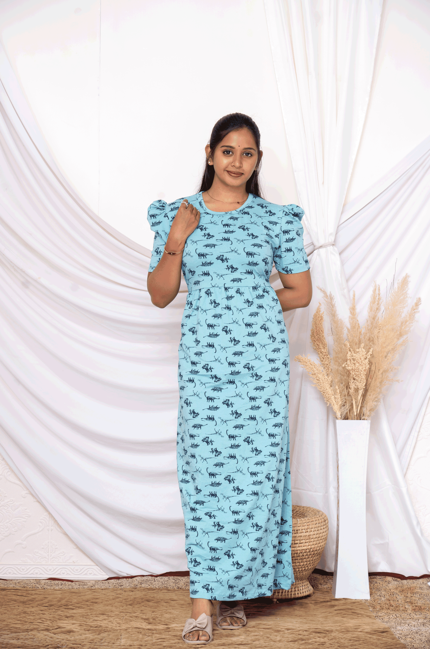 LAKSHMIKANTA-CAUSAL NON FEEDING WEAR NORMAL SLEEVE