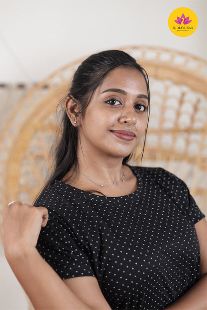 NARAYANI 37 - LADIES LOUNGE NIGHT WEAR SET WITH ROPE AND PACKET