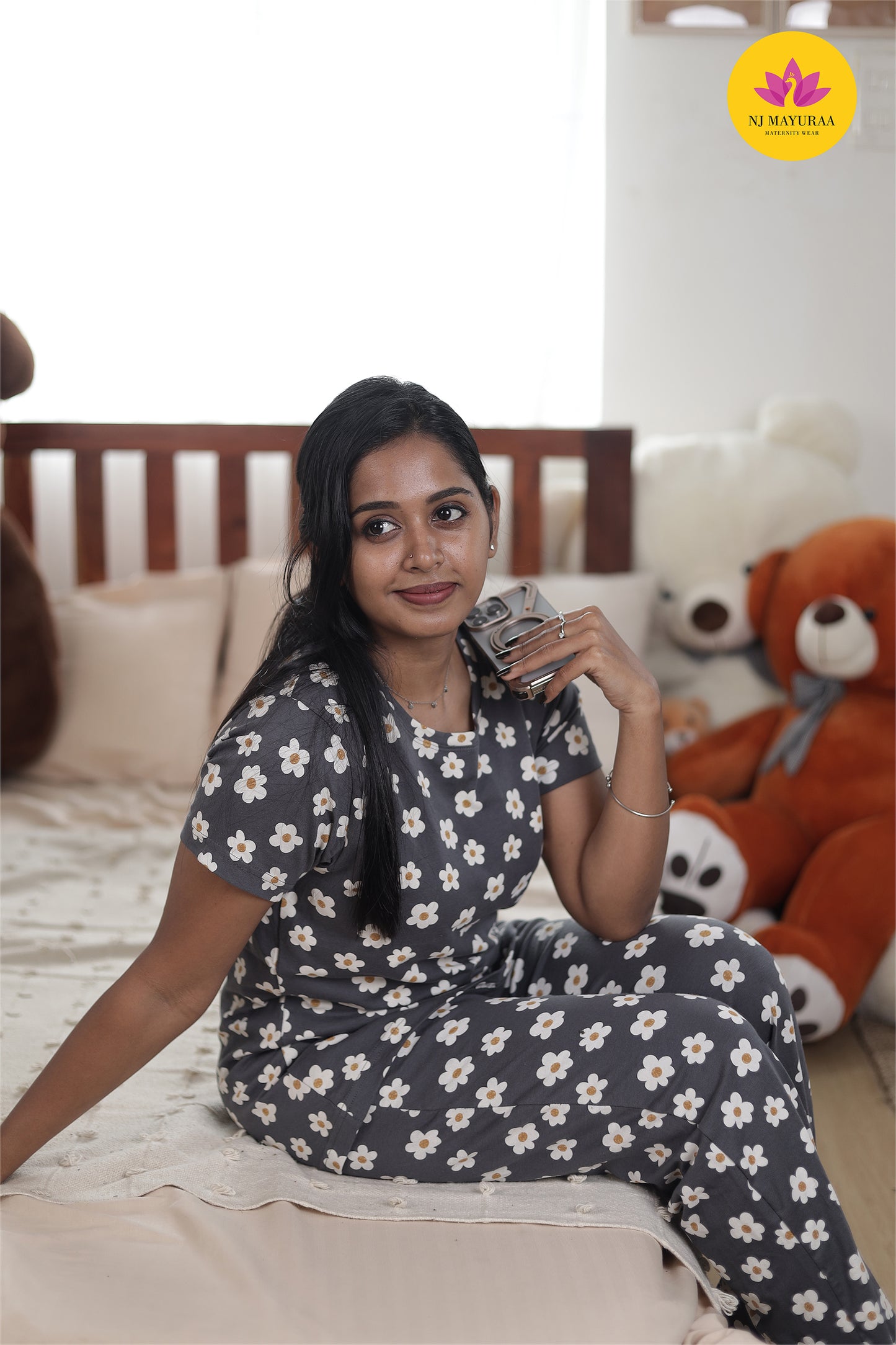 NARAYANI 44 - LADIES LOUNGE NIGHT WEAR SET WITH ROPE AND PACKET