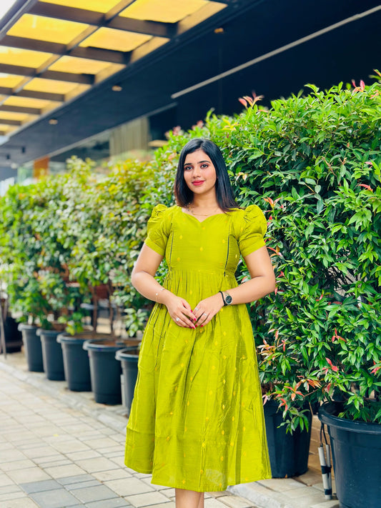 Green - Maternity kurti with lining along Zip