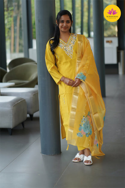 Jaya20-kurti 3pcs set ( Top & pant with dupatta ) Non feeding