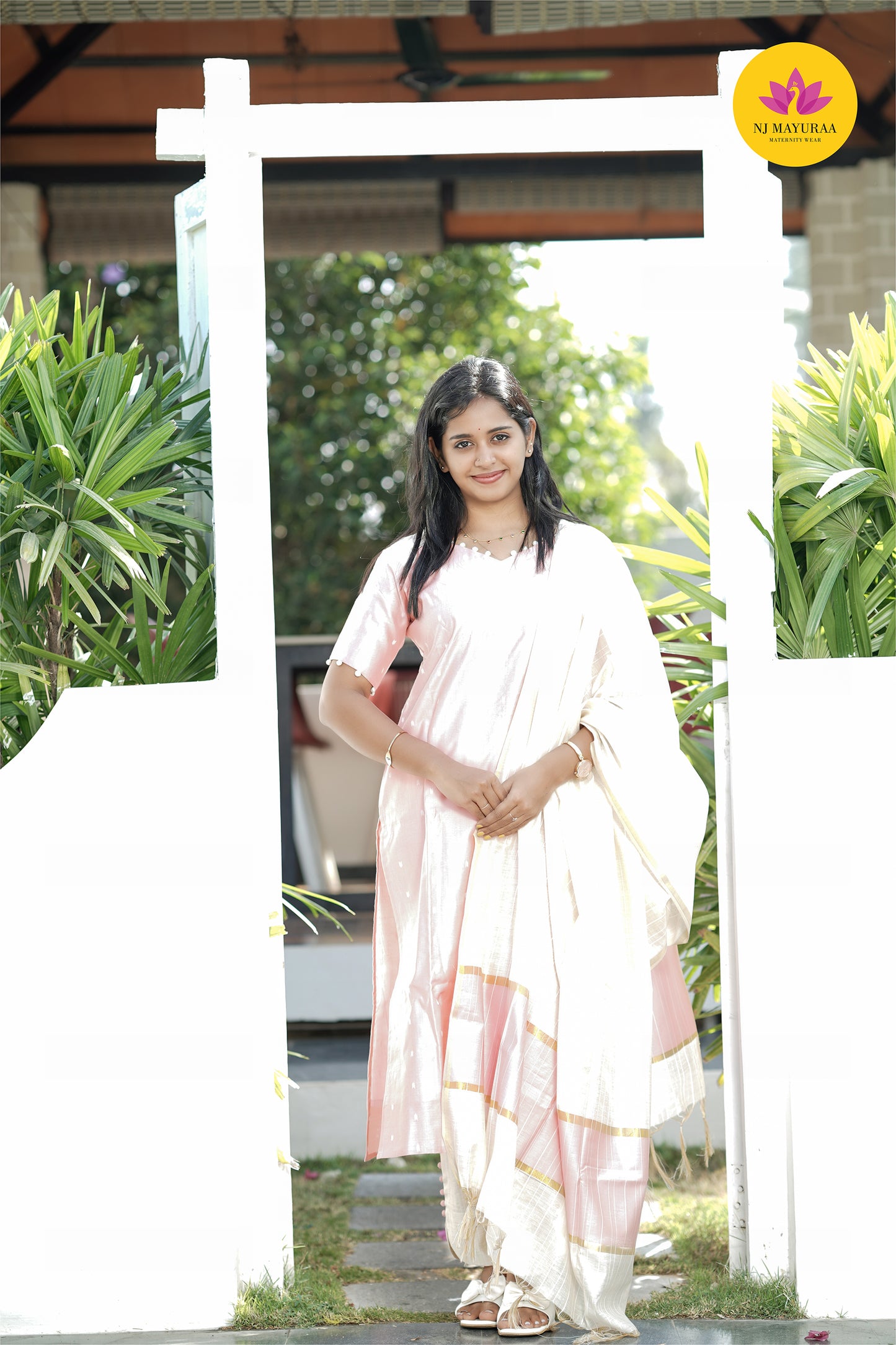 valli 11 - Feeding kurti set with dupatta (with lining)