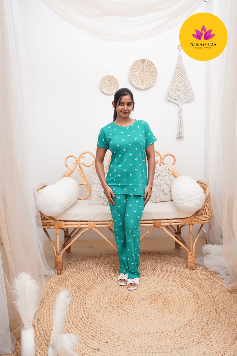 Buttu07  Nightwear