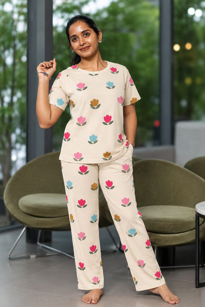 NITHI08_NIGHTWEAR